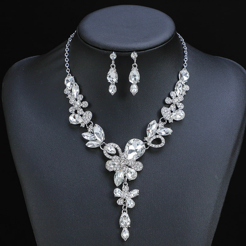 Vintage Floral Necklace and Earrings Set