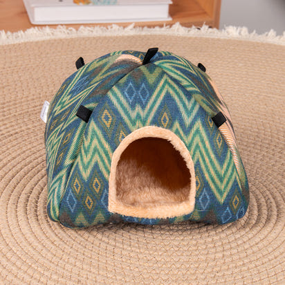Cozy Enclosed Pet Den for Small Pets – Breathable & Warm Hideaway