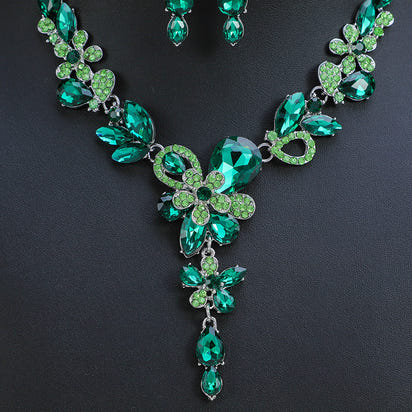 Vintage Floral Necklace and Earrings Set
