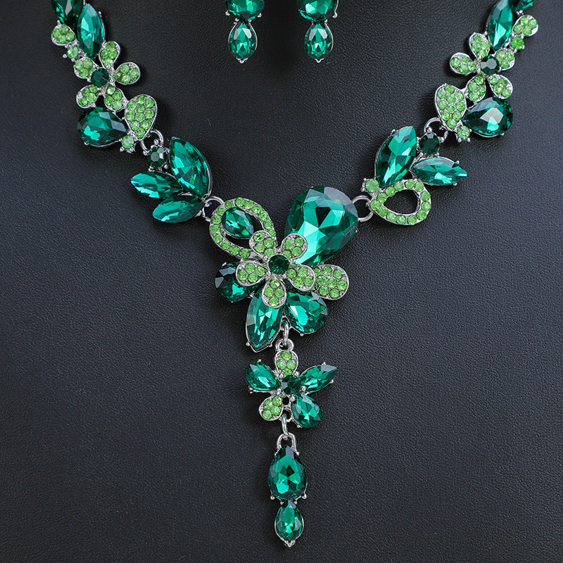 Vintage Floral Necklace and Earrings Set