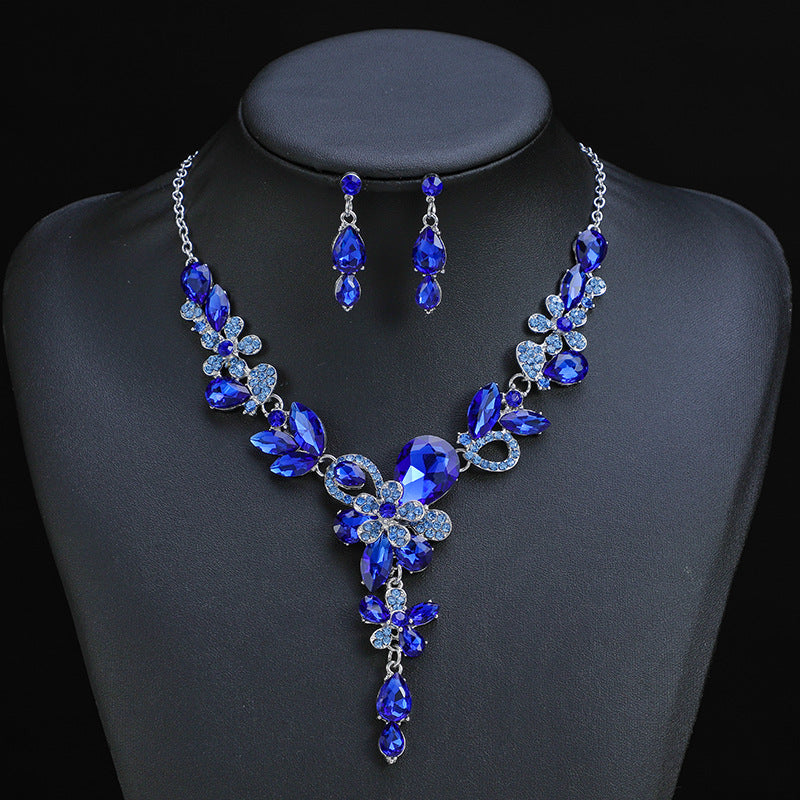 Vintage Floral Necklace and Earrings Set