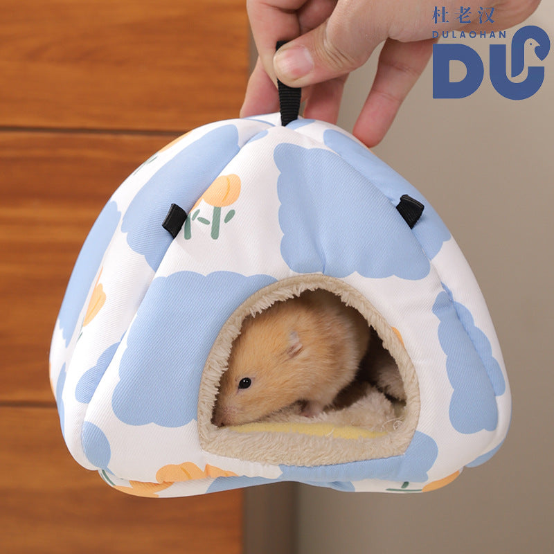 Cozy Enclosed Pet Den for Small Pets – Breathable & Warm Hideaway