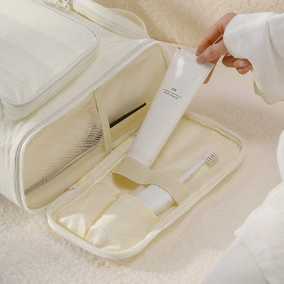Minimalist Waterproof Hanging Toiletry Bag ? Large Travel Wash Bag