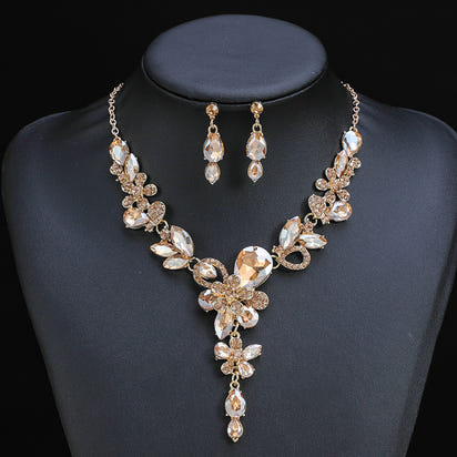 Vintage Floral Necklace and Earrings Set